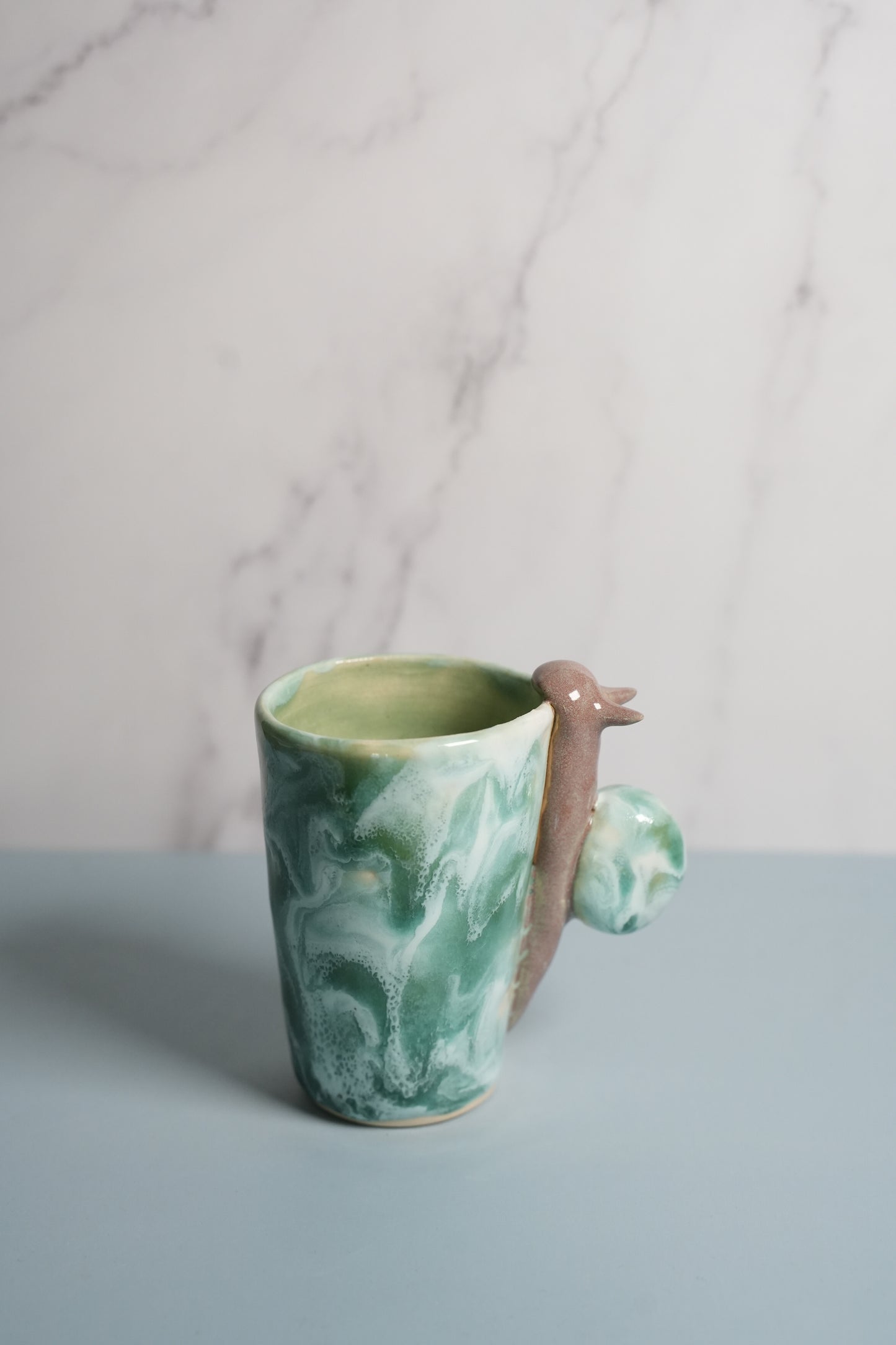 Snail cup